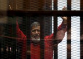 محكمة النقض المصرية تلغي الأحكام بحق مرسي و21 آخرين بقضية 