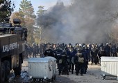 إصابة 14 شرطياً جراء اشتباكات في مركز لاستقبال المهاجرين في بلغاريا