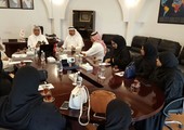 الأمين العام للهلال الأحمر البحريني يلتقي بعدد من طلبة جامعة العلوم التطبيقية