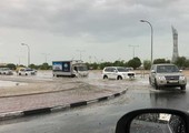 بالفيديو... أمطار غزيرة تتسبب بفيضانات وسيول في قطر