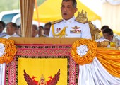 بالصور... الحكومة التايلاندية تحيل إلى البرلمان اسم ولي العهد ليصبح ملكاً