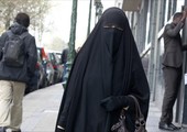 البرلمان الهولندي يصدق على قانون يحظر النقاب ببعض الأماكن العامة