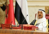 ﻿أمير الكويت: انخفاض أسعار النفط أدى  إلى اختلالات في موازنتنا وتأثيرات سلبية على مجتمعاتنا