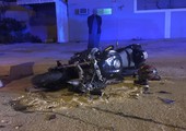 بالصور... وفاة بحريني بحادث مرور بين دراجة نارية ومركبة على شارع القدس بمدينة عيسى 