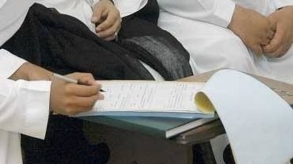 أمير تبوك يحيل واقعة زواج مسن من فتاة 16 عاماً للقضاء