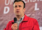 مادورو يعين نائبا جديدا للرئيس سيخلفه في حال اقيل من السلطة