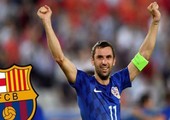 برشلونة يستعد للتوقيع مع لاعب جديد لمركز الظهير الأيمن