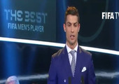 بالفيديو.. رونالدو يأسف لغياب لاعبي برشلونة عن حفل تتويجه بجائزة أفضل لاعب في العالم