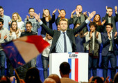 المرشح الرئاسي الفرنسي إيمانويل ماكرون يدعون من بيروت إلى سياسة فرنسية 