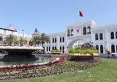 الطقس في البحرين اليوم معتدل مع كميات متفاوتة من السحب