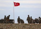 وزير الدفاع التركي: نعمل مع أميركا بشأن انسحاب وحدات حماية الشعب الكردية السورية من منبج لحين استكمال عملية الباب