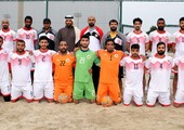 بالصور... علي بن خليفة يزور تدريبات منتخب الكرة الشاطئية