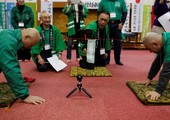 بالفيديو والصور: صلعاء في اليابان يحتفون بصلعاتهم 