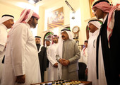 بالصور... رئيس الوزراء يزور سوق واقف بدولة قطر