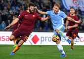 بالفيديو... لاتسيو يقهر روما بثنائية ويضع قدما في نهائي كأس إيطاليا