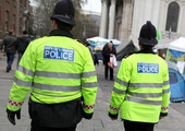 الشرطة البريطانية تتهم رجلا بالعنصرية وتهديد ناشطة بحملة الخروج من الاتحاد الأوروبي