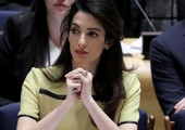 بالفيديو والصور... أمل كلوني تدافع عن قضايا الايزيدين بكامل أناقتها