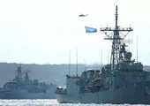 تقرير: اليابان والولايات المتحدة تجريان تدريبا عسكريا مشتركا في بحر الصين الشرقي