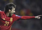 سيلفا يعادل إنجاز هييرو والإنذارات تهدد ستة لاعبين في المنتخب الإسباني