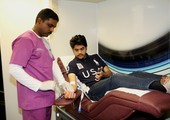 طلبة جامعة الخليج العربي ينظمون حملة للتبرع بالدم
