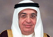 محمد بن مبارك يجتمع بالأمين العام الأسبق لجامعة الدول العربية عمرو موسى