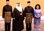 العاهل يستعرض مع ملك ماليزيا العلاقات الثنائية ويؤكد الاستعداد لفتح آفاق عمل جديدة بين البلدين         