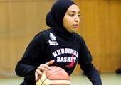 الاتحاد الدولي لكرة السلة يسمح للاعبات بارتداء الحجاب