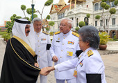 البحرين : بالصور... العاهل يقوم بزيارة إلى القصر الملكي ببانكوك