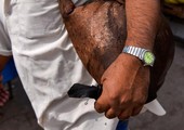 بالفيديو... حمالو المياه في دلهي القديمة حراس مهنة عريقة في طور الاندثار
