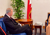 البحرين : محمد بن مبارك يبحث مع مدير معهد السلام الدولي برامج ومشاريع المعهد الهادفة إلى تعزيز ثقافة السلام